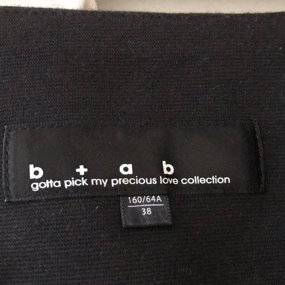 ponte knit black skirt w/ faux leather panel 38 - Picture 3 of 3